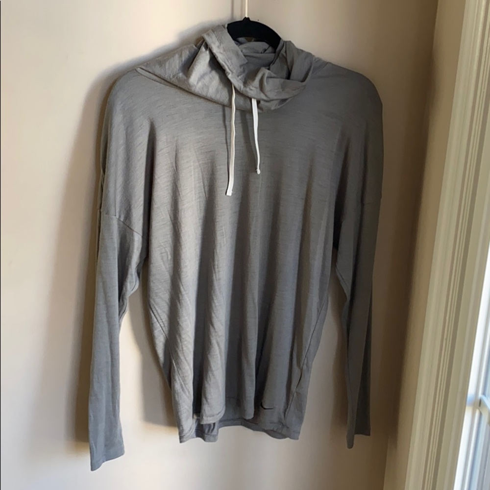 Nike funnel neck , light weight top size S